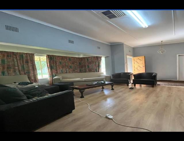4 BEDROOM HOUSE FOR SALE IN NOORDHOEK